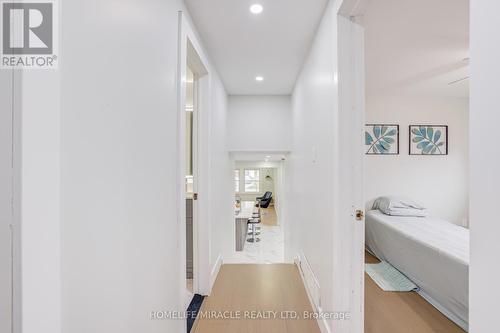 122 Ormond Drive, Oshawa, ON - Indoor Photo Showing Other Room
