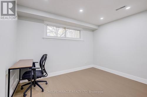 122 Ormond Drive, Oshawa, ON - Indoor Photo Showing Office