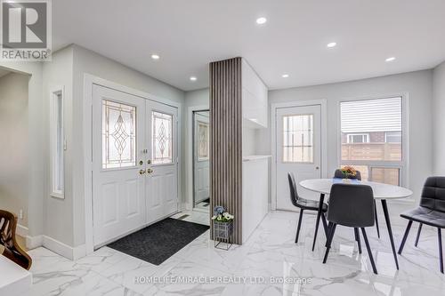 122 Ormond Drive, Oshawa, ON - Indoor