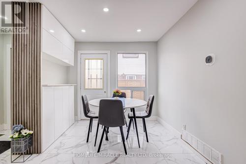 122 Ormond Drive, Oshawa, ON - Indoor Photo Showing Dining Room