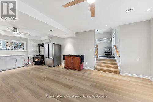 93 Ronald Avenue, Tiny, ON - Indoor