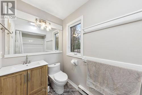 93 Ronald Avenue, Tiny, ON - Indoor Photo Showing Bathroom