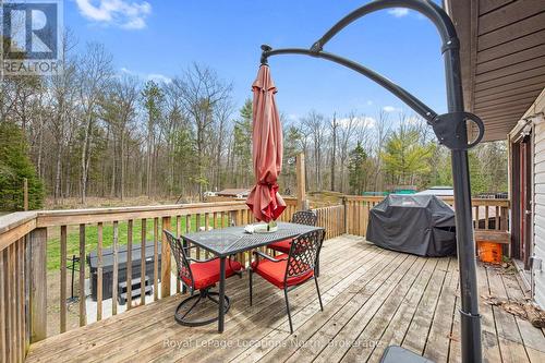 93 Ronald Avenue, Tiny, ON - Outdoor With Deck Patio Veranda With Exterior