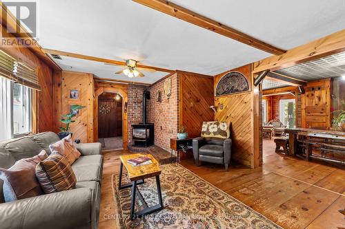 35 Park Avenue, St. Thomas, ON - Indoor With Fireplace