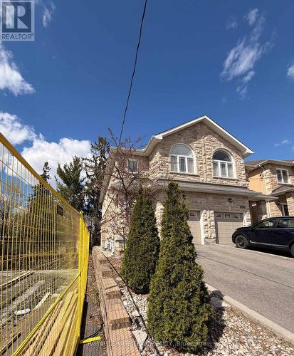 Semi-detached - 1221 Anoka Street, Ottawa, ON - Outdoor