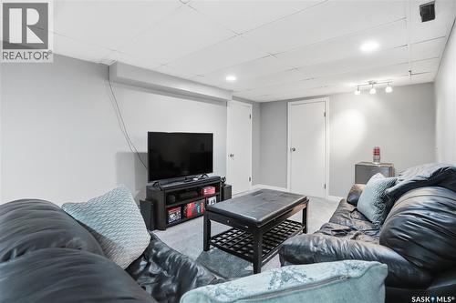 245 Orchard Crescent, Regina, SK - Indoor