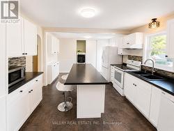 MAIN - 374 EDMONTON STREET London East, ON N5W 4Y5
