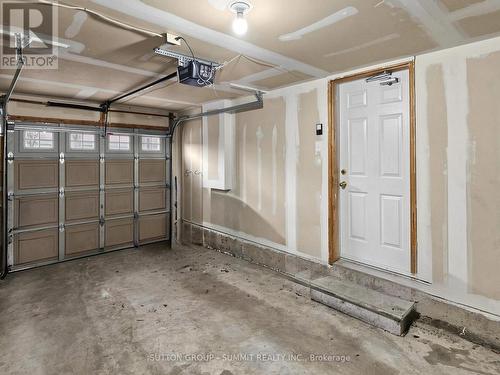 735 Maxman Street, Mississauga, ON - Indoor Photo Showing Garage
