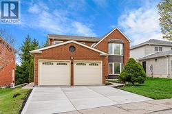 40 OLD MAPLE Lane  Kitchener, ON N2N 2L2