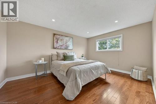 40 Old Maple Lane, Kitchener, ON - Indoor Photo Showing Bedroom