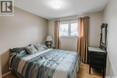134 Maclean Crescent, Saskatoon, SK - Indoor Photo Showing Bedroom