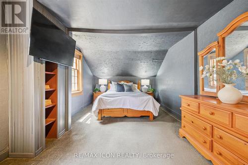 630 Robert Ferrie Drive, Kitchener, ON - Indoor Photo Showing Bedroom