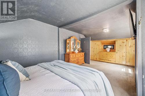 630 Robert Ferrie Drive, Kitchener, ON - Indoor Photo Showing Bedroom