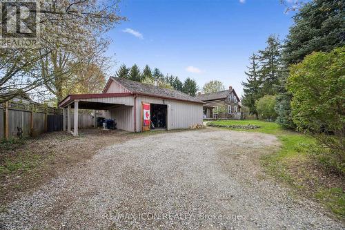 630 Robert Ferrie Drive, Kitchener, ON - Outdoor