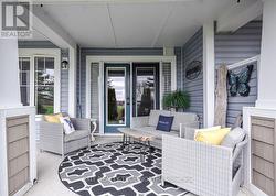 Private covered patio w/views of the golf course - 
