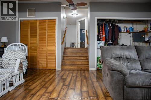 20 St.Clair Street, Tilbury, ON - Indoor Photo Showing Living Room