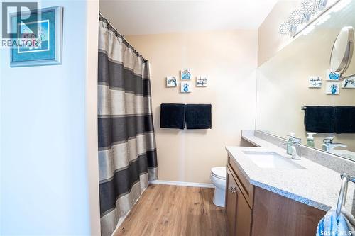 143 615 Stensrud Road, Saskatoon, SK - Indoor Photo Showing Bathroom