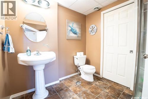 143 615 Stensrud Road, Saskatoon, SK - Indoor Photo Showing Bathroom