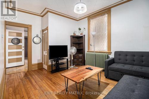 14 Somerset Street W, Ottawa, ON - Indoor