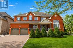 38 CAMELOT SQUARE Barrie, ON L4M 0C3
