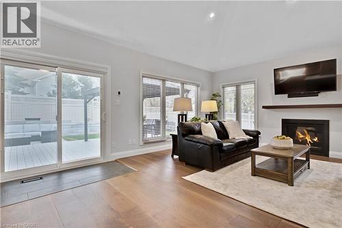 514 Birchleaf Walk, Waterloo, ON - Indoor Photo Showing Living Room With Fireplace
