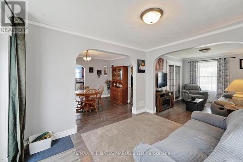 335 Fifth Street E, Cornwall, ON - Indoor Photo Showing Living Room