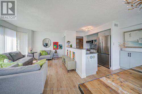 202 - 97 Lawton Boulevard, Toronto, ON - Indoor
