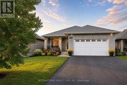1453 IRELAND DRIVE Peterborough, ON K9K 0A4