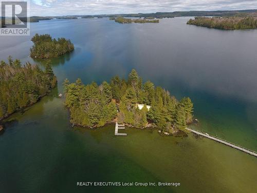 2 ISLAND 939  Temagami, ON P0H 2H0
