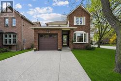 2330 MARINE Drive Oakville, ON L6L 1C3