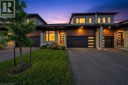 30 BENSLEY Lane  Hamilton, ON L9C 0E7