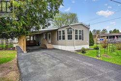112 HUTT ROAD Augusta, ON K6V 5T2