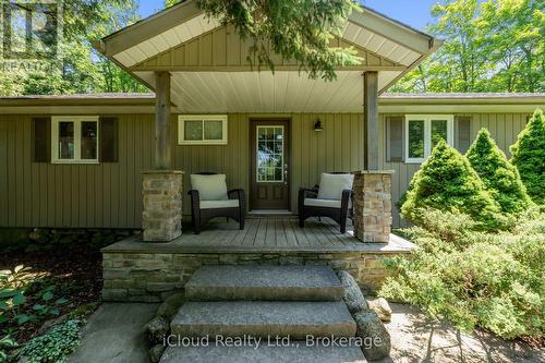 Inviting front porch - 487202 30 Sdrd Side Road, Mono, ON - Outdoor