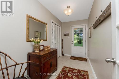 487202 30 Sdrd Side Road, Mono, ON - Indoor Photo Showing Other Room