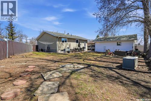 95 Schneider Crescent, Regina, SK - Outdoor