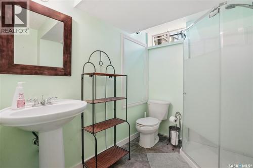 115 Stapleford Crescent, Regina, SK - Indoor Photo Showing Bathroom