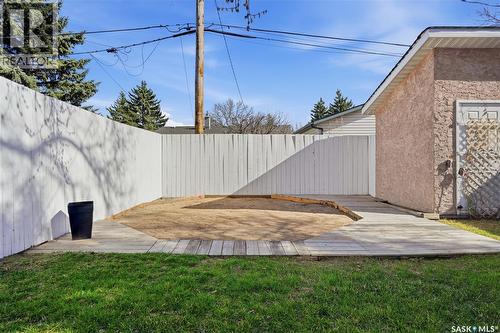 115 Stapleford Crescent, Regina, SK - Outdoor
