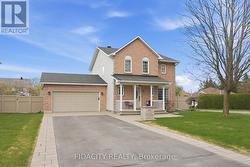 21 WEST RIDGE DRIVE Ottawa, ON K2S 1S4