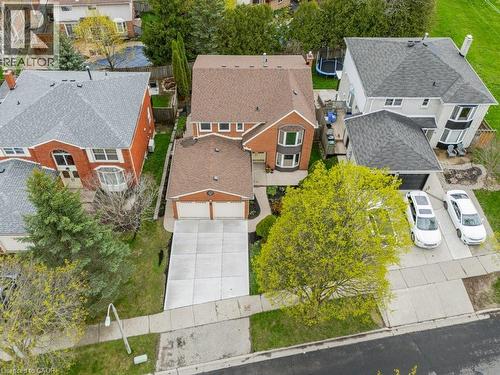 40 Old Maple Lane, Kitchener, ON - Outdoor