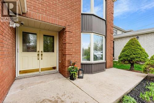 40 Old Maple Lane, Kitchener, ON - Outdoor With Exterior