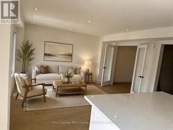 22 HAY LANE Barrie, ON L9J 0V5
