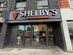 551 BLOOR STREET W Toronto, ON M5S 1Y6