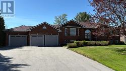 4 HILLIER COURT  Wasaga Beach, ON L9Z 1J8