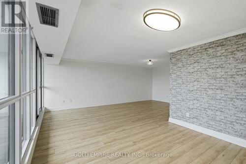 701 - 389 Dundas Street, London East (East K), ON - Indoor Photo Showing Other Room