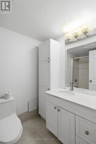701 - 389 Dundas Street, London East (East K), ON - Indoor Photo Showing Bathroom