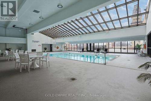 701 - 389 Dundas Street, London East (East K), ON -  With In Ground Pool