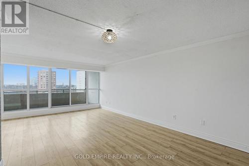 701 - 389 Dundas Street, London East (East K), ON - Indoor Photo Showing Other Room