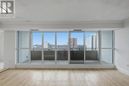 701 - 389 Dundas Street, London East (East K), ON - Indoor Photo Showing Other Room