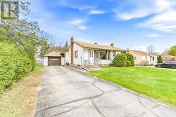 1211 ZADOW STREET  Laurentian Valley, ON K8A 6W8