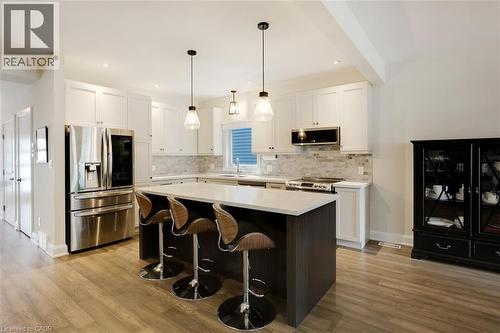 77 B Broadway Avenue, St. Catharines, ON - Indoor Photo Showing Kitchen With Upgraded Kitchen